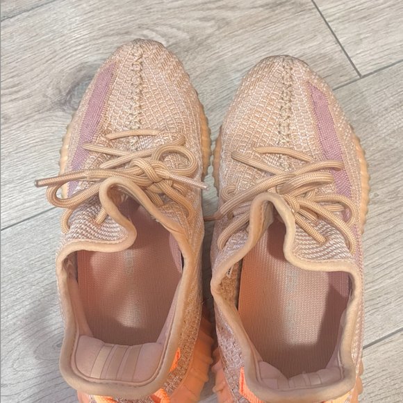 Authentic adidas Yeezy Boost 350V2 clay size7.5 American Limited - Picture 3 of 9